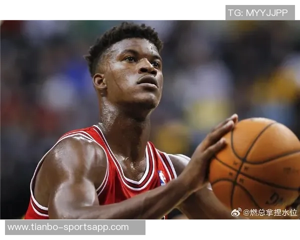 勇士官方宣布吉米巴特勒因左膝酸痛缺席本场比赛将不再回归