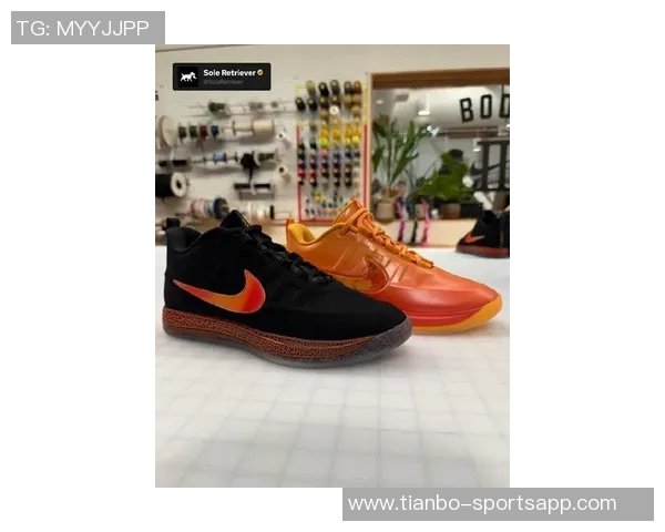 布克首次亮相新款签名鞋布克2代球鞋在比赛中引发关注