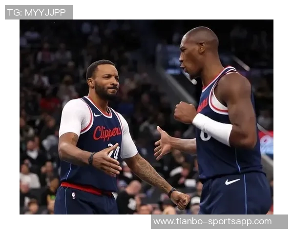 小卡在快船的挣扎与失败让他的传奇地位变成了笑谈 小卡在快船的挣扎与失败让他的传奇地位变成了笑谈