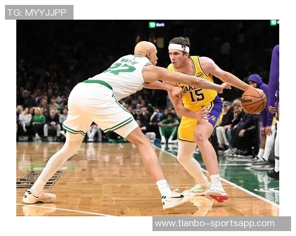 里夫斯分享与东詹并肩作战的感受与三位无私创造者的默契配合